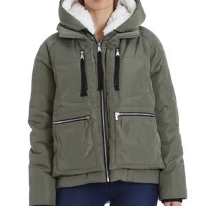 Avec Les Filles Faux Shearling Lined Hood Short Utility Puffer Jacket Small NEW